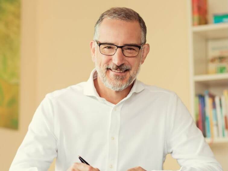 10_thomas_Portrt2_.jpg Heilpraktiker Thomas Bernthaler